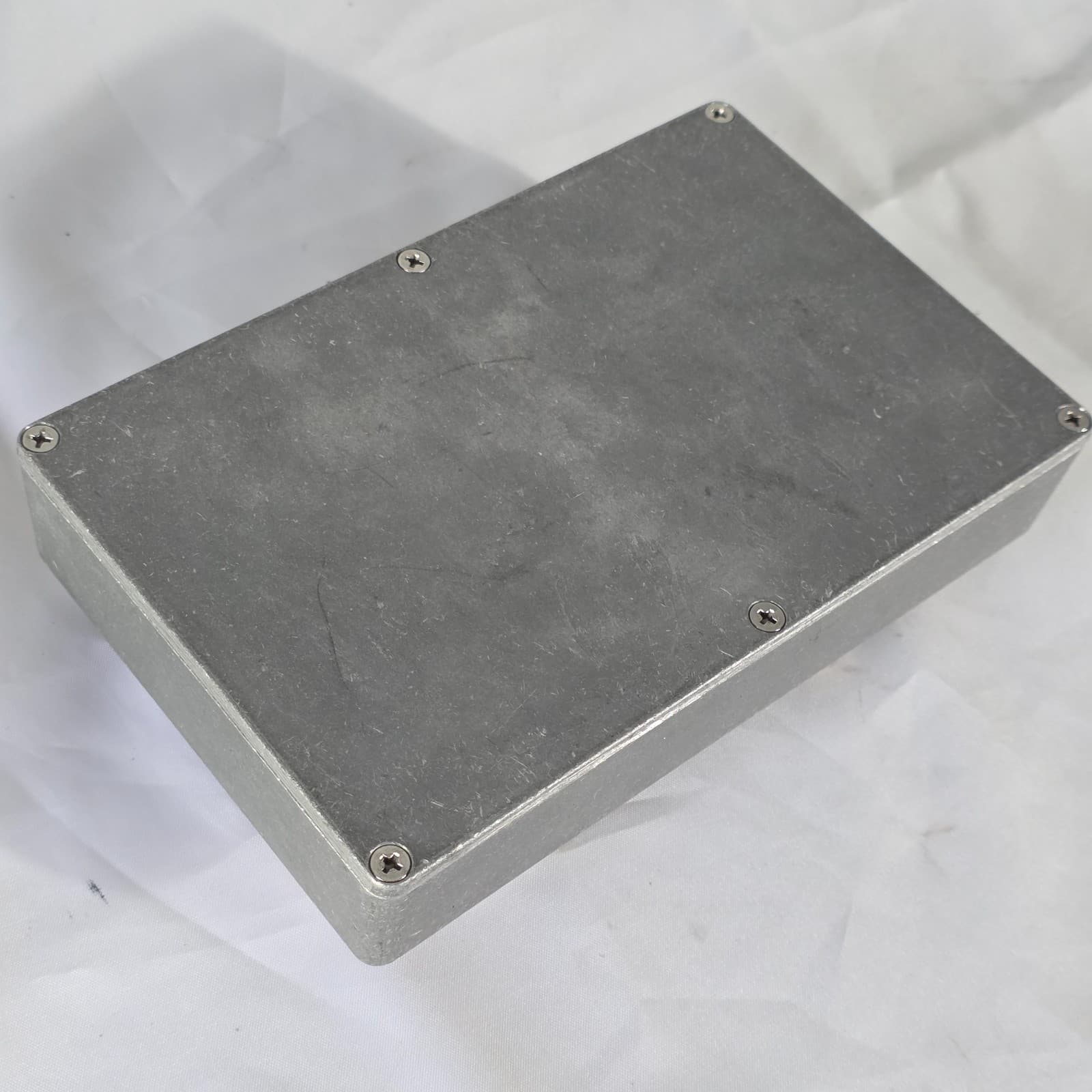 Mile End Effects Julep Stereo Pan Phaser Tremolo Analog Effects Pedal - Silver - Thumbnail 6