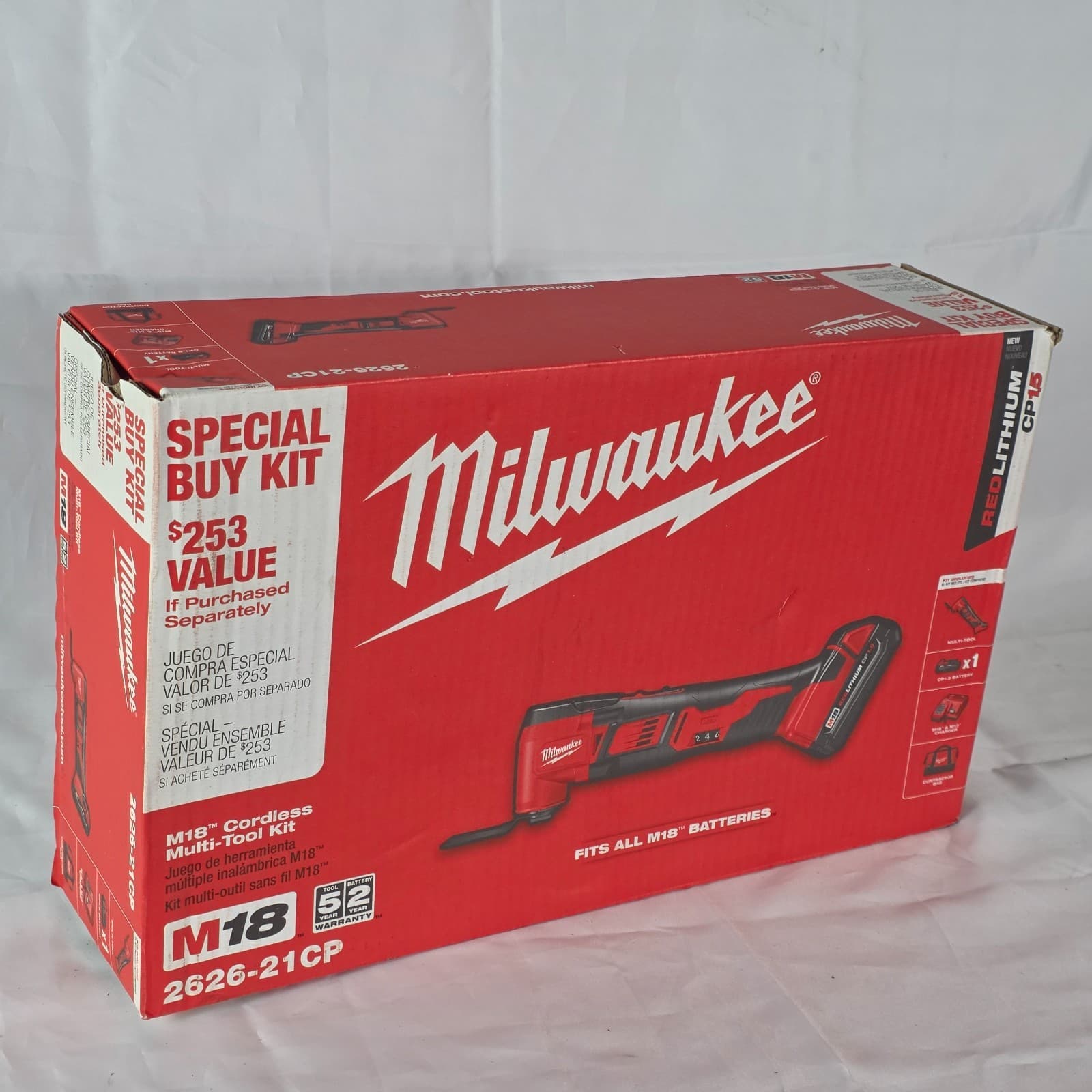 Milwaukee 2626-21CP Oscillating Power Tools for M18 Red Cordless Multi-Tool Kit - Image 1