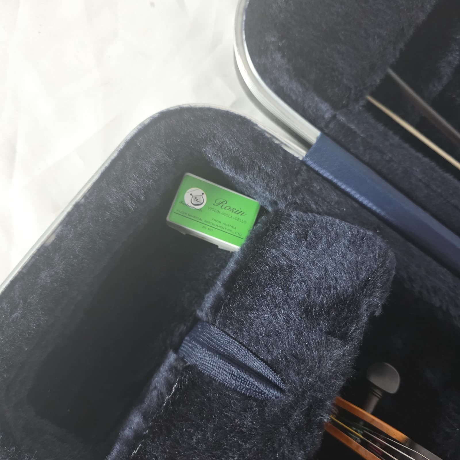 Samuel Eastman VL80 1/8 Violin 2011 w/ Case & Bow – Student Full Size - Thumbnail 17