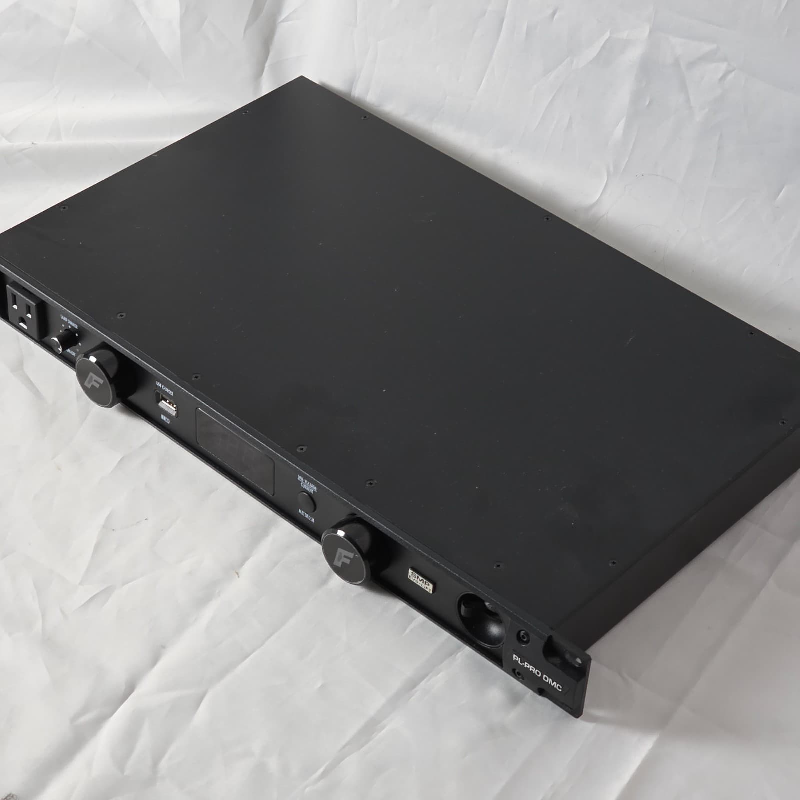 Furman PL-PRO DMC Professional Power Conditioner with Voltmeter/Ammeter 20 Amp - Thumbnail 6