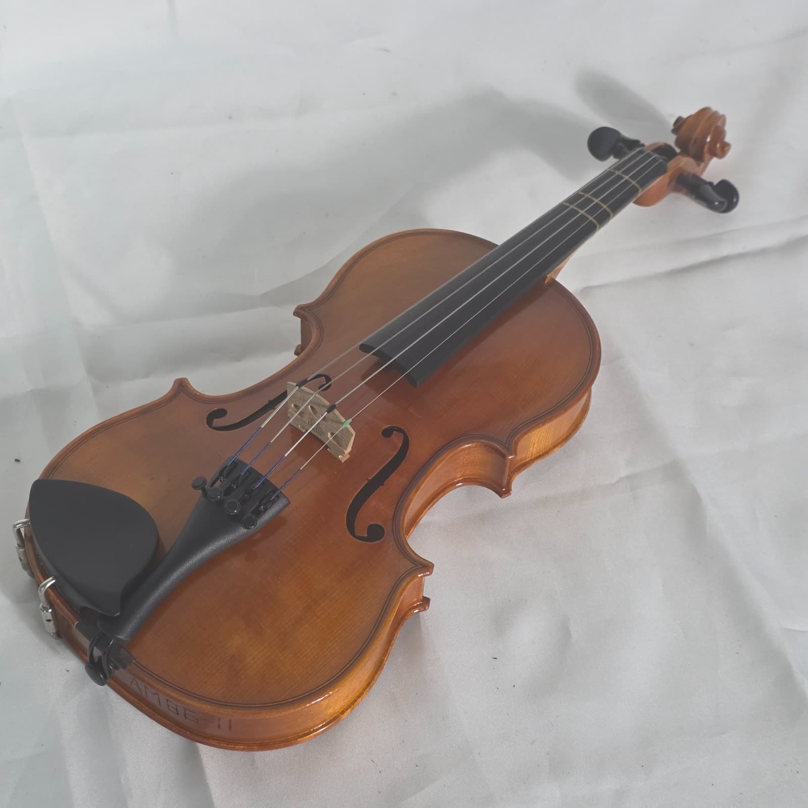 Samuel Eastman VL80 1/8 Violin 2011 w/ Case & Bow – Student Full Size - Thumbnail 14
