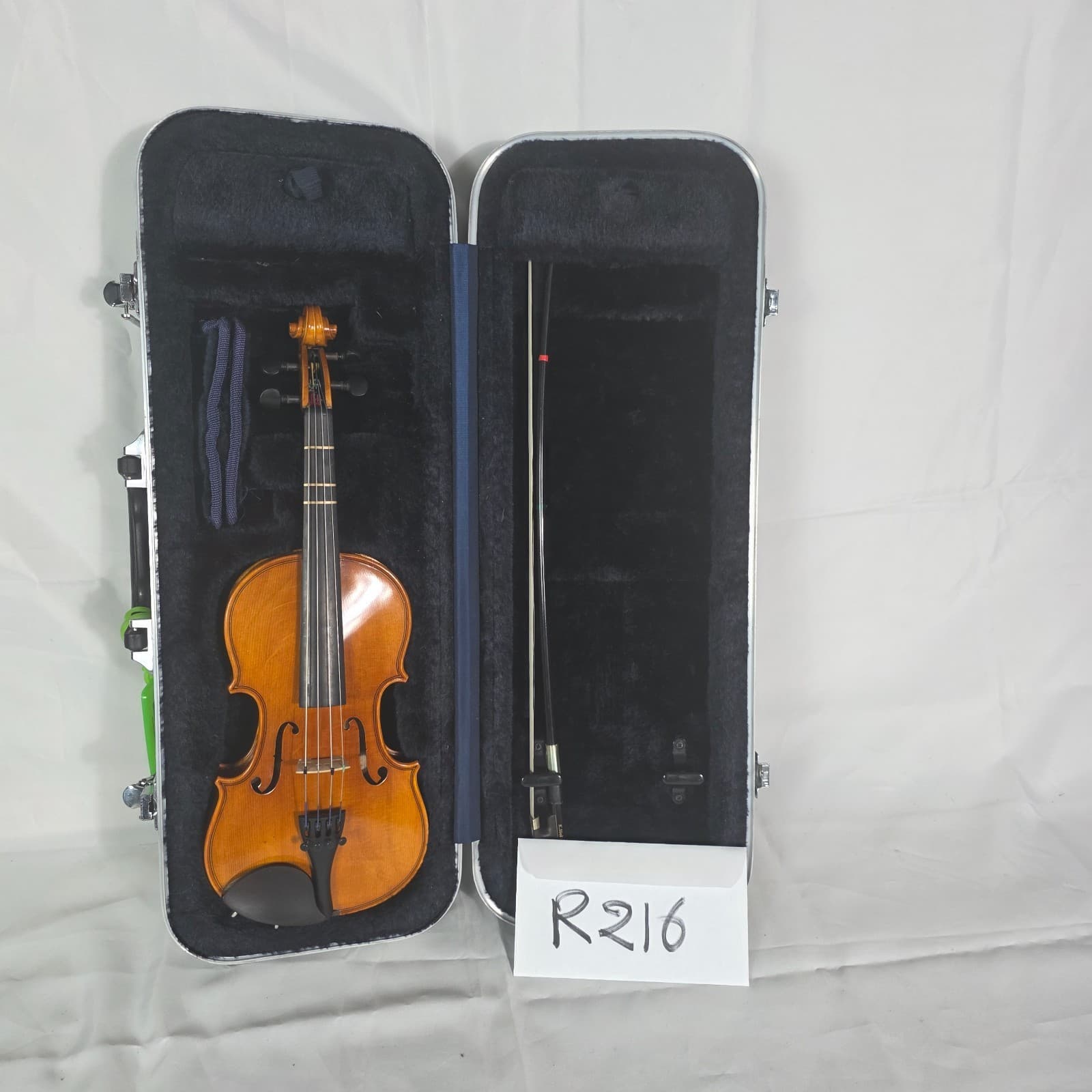 Samuel Eastman VL80 1/8 Violin 2011 w/ Case & Bow – Student Full Size - Thumbnail 4