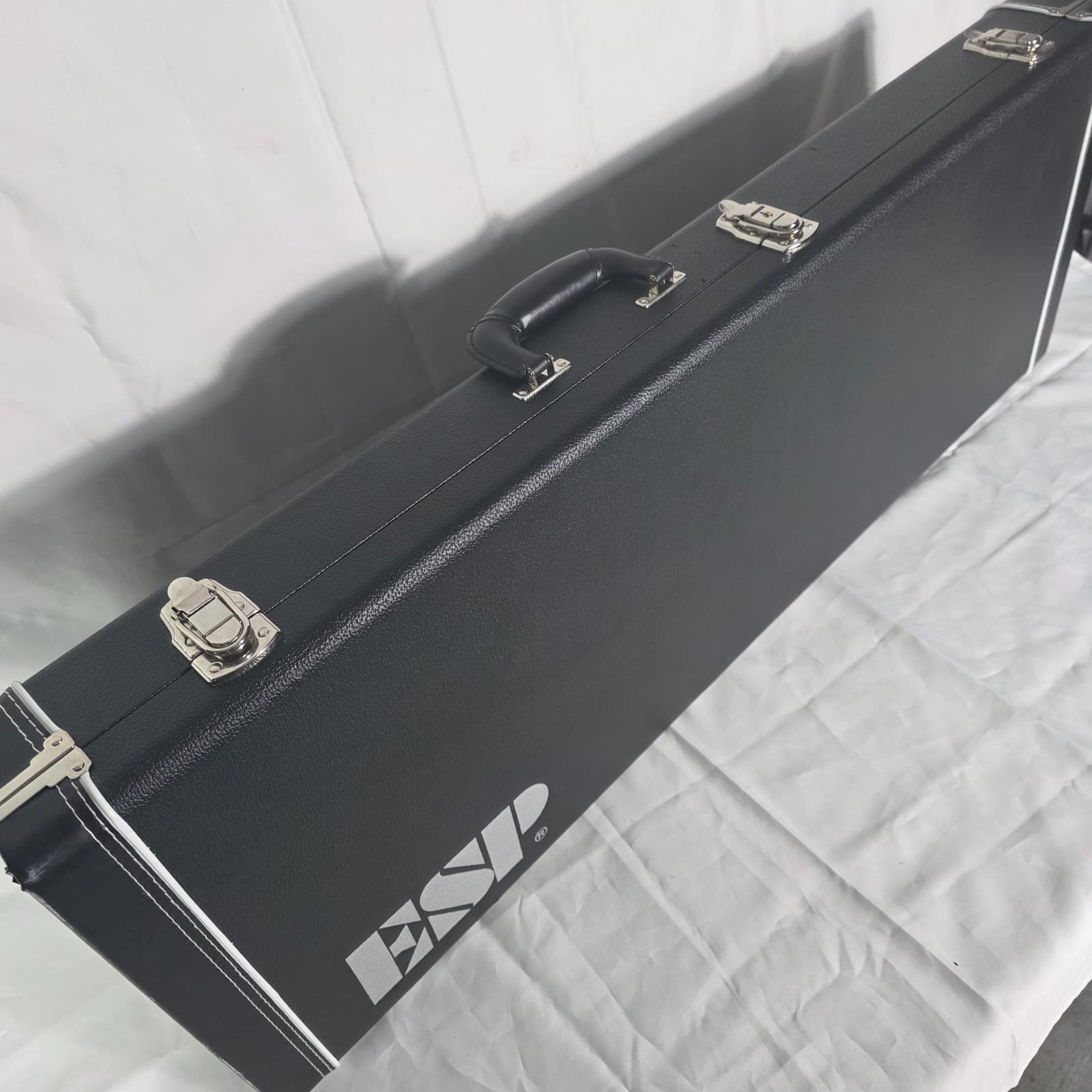 ESP LTD EC Series EC-1000TEclipse Electric Guitar with Case 6-String & 7-Stringl - Thumbnail 13