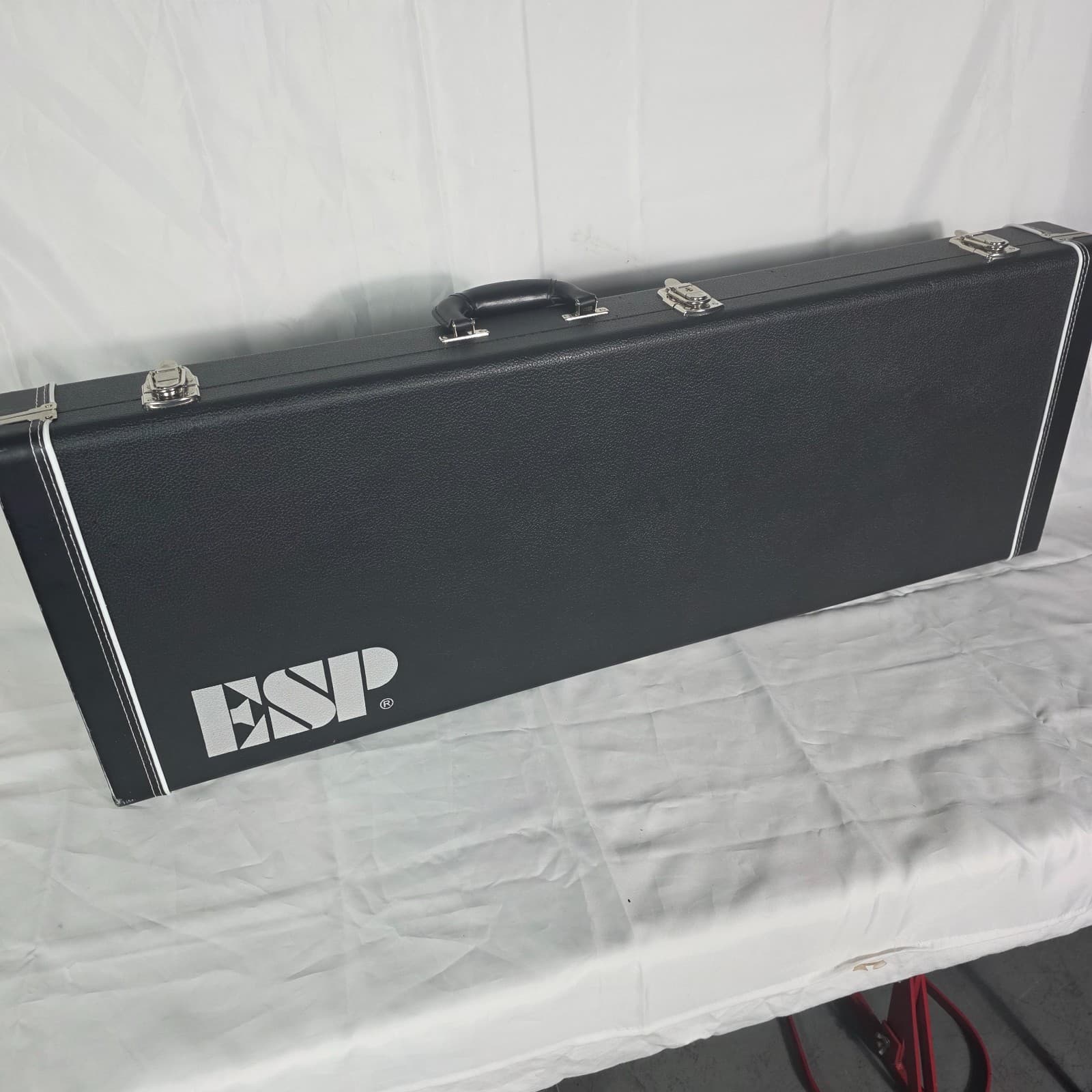 ESP LTD EC Series EC-1000TEclipse Electric Guitar with Case 6-String & 7-Stringl - Thumbnail 12