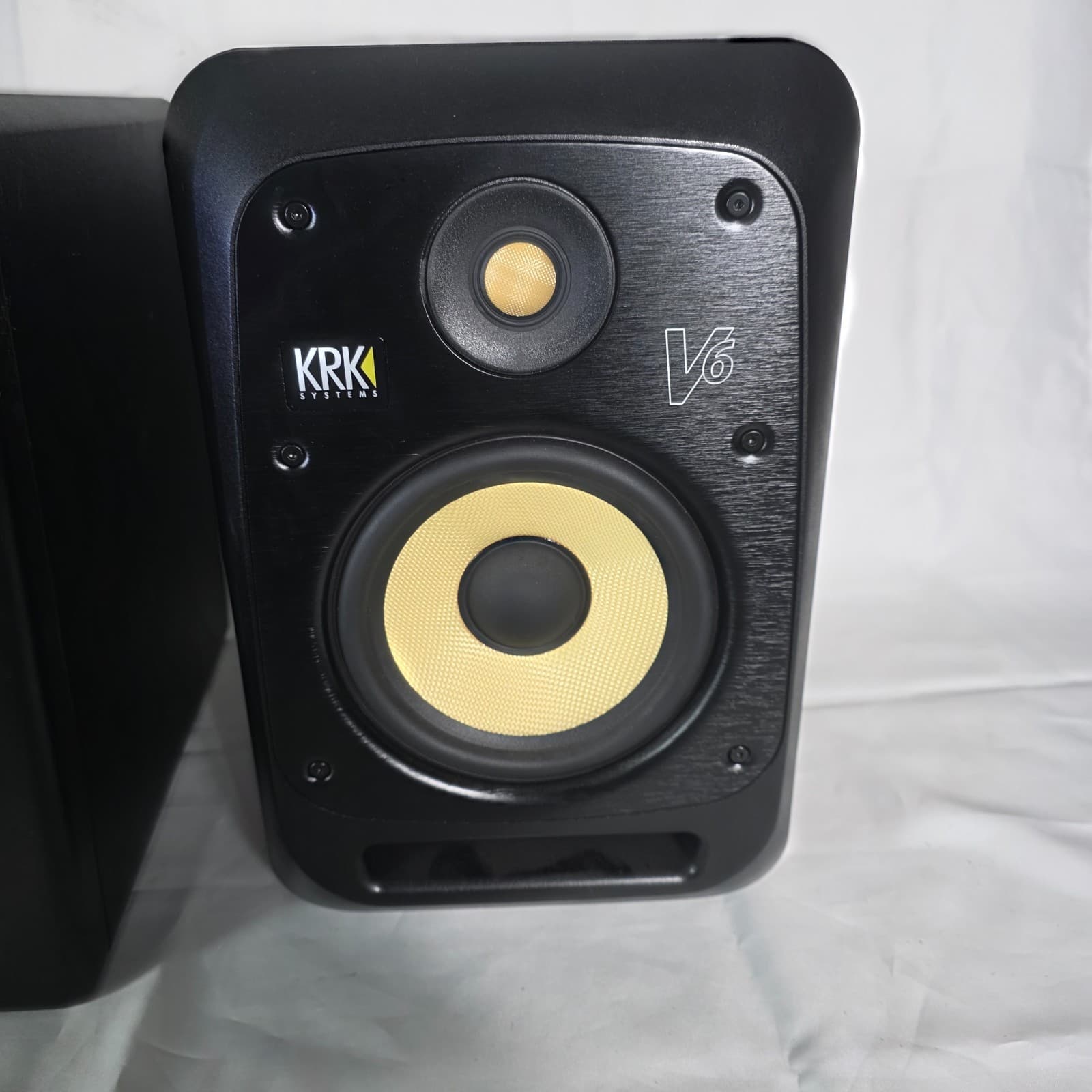 KRK V-Series V6 S4 Studio Monitors & S10.4 Powered Subwoofer Bundle - 2.1 Set - Thumbnail 6