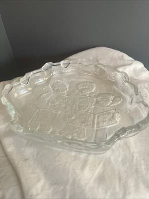 Mikasa Carrolers Collection Christmas Plate Glass Plate Vintage - Thumbnail 2