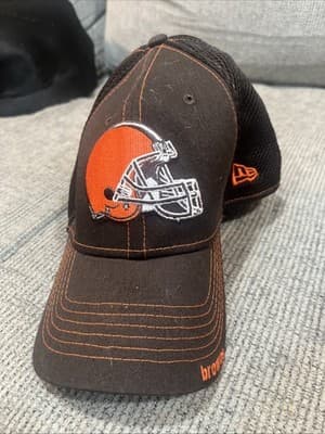 Cleveland Browns NFL Brown New Era 39Thirty Stretch Fitted Hat Mens sz Med/Large - Image 1