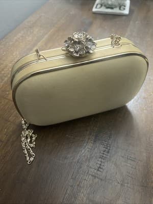 lulu townsend clutch Beige An Golf With Chain Strap And Floral Snap Close - Thumbnail 2