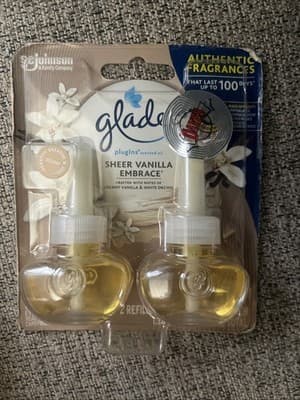 (TWO PACK)Glade PlugIns Scented Oil Air Freshener Refills Sheer Vanilla Embrace - Image 1