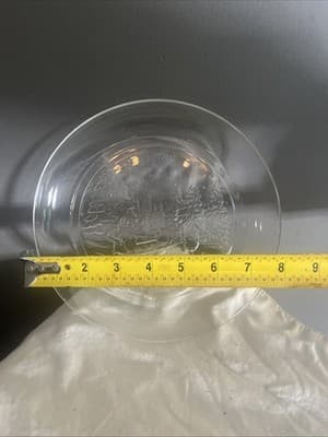 Arcoroc France Vintage Christmas Plates Embossed Clear Glass Sleigh Ride 7.5" - Thumbnail 2