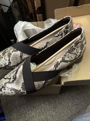 Womens Snakeskin flats Size 10 Clarks Shoes - Thumbnail 2