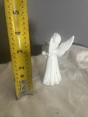 Porcelain Angel Figurine with Mandolin - Thumbnail 3