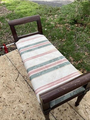 Vintage Bombay Company Side Bench With Are Rest And Detailed Design - Thumbnail 3
