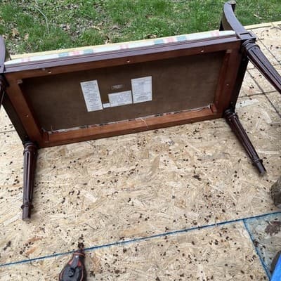 Vintage Bombay Company Side Bench With Are Rest And Detailed Design - Thumbnail 10