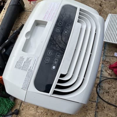 DeLonghi Portable Air Conditioner - Thumbnail 2