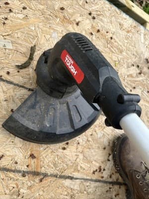 Hyper Tough 4.6-Amp 13in Electric String Trimmer HT21-401-002-04 [New] - Thumbnail 4