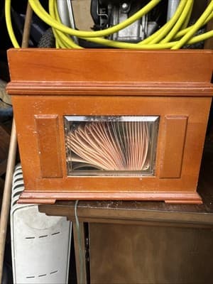 Mr Christmas Music in Motion Music Box Wooden With Power Supply - Thumbnail 3