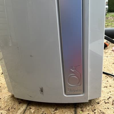 DeLonghi Portable Air Conditioner - Thumbnail 7