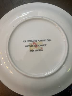 The Christmas Or Winter Snowman Enamelware Large Dish 10.5” - Thumbnail 4