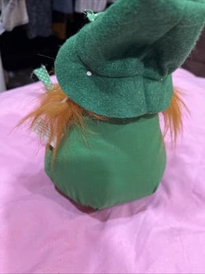 Overly Raker Saint Patrick's Day Shelf Sitter Leprechaun - Thumbnail 4