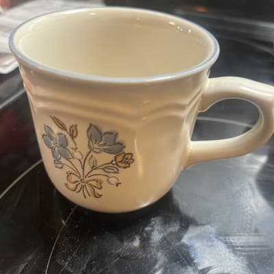 Cordella Stoneware Mug Floral Pattern Beige Blue Brown With Handle - Image 1