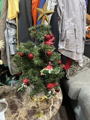 Wysocki Brandtelwfora Gift Made In China Christmas Tree Lights And Cardinals - Thumbnail 4