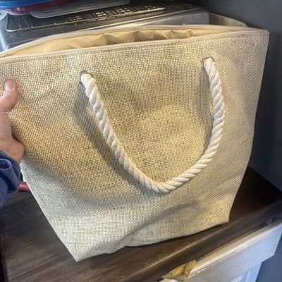 West Loop Brand Beach Tote Bag From Walgreens Beige Zip Close 18 X 15x 7” - Image 1
