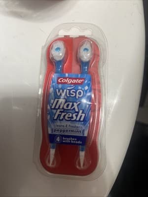 Wisp Colgate Mini-Brush W/ Freshening Bead Peppermint 4 Brushes EXPIRED Rare - Image 1