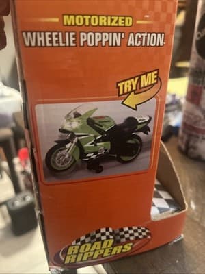 Toy State Industrial Kawasaki Motorcycle Ninja Red Road Rippers ZX-10R Wheelie - Thumbnail 4