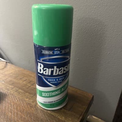 Barbasol Thick & Rich Soothing Aloe Shaving Cream, Rust-proof 7oz - Image 1