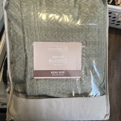 Home Trends Super Soft Blanket 100% Cotton King Size 102” W D 90” Olive Green - Image 1