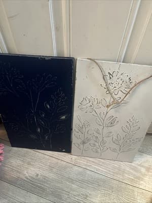 Set Of Blue And White Metal Floral Design Decor 10.5” X 17.5” - Thumbnail 2