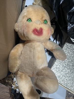 Kenner Hugga Bunch Patooty Plush Doll Vintage 1985 - Image 1