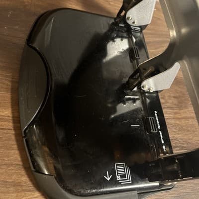 bostitch 3 hole punch 40 Sheet Capacity Silver And Black - Thumbnail 4