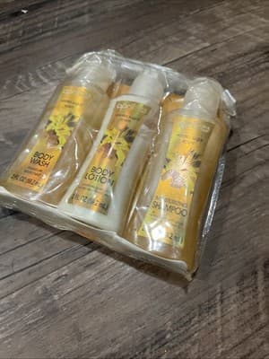 Lot 3 NEW~ April Bath & Shower Vanilla Sugar Scent Shampoo Conditioner 2.5oz ea - Thumbnail 2