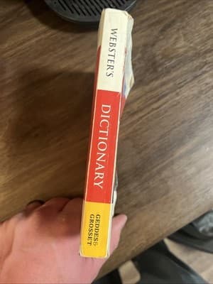 Websters Universal English Dictionary - Paperback By GEDDED and GROSSET - GOOD - Thumbnail 3