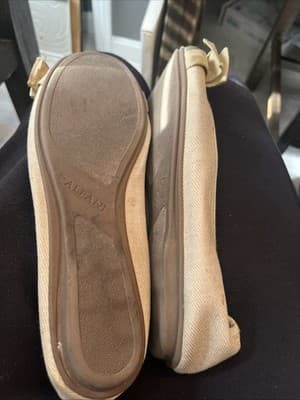 alfani Beigi Womens Flats With Bow And Gold Tips Size 10M - Thumbnail 6