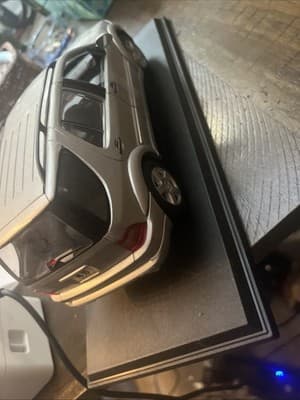 Maisto 1:18 Mercedes-Benz ML 55 AMG Silver Special Edition Diecast Car - Thumbnail 5