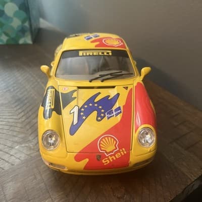 Porsche 911 Carrera 1:24 Diecast - Thumbnail 2