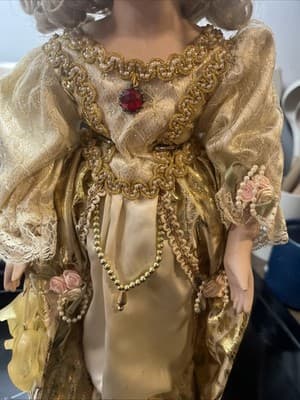 Geppeddo Vintage Cinderella Porcelain Doll Pretty Gold Dress 19in Fairy Tale - Thumbnail 2