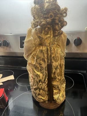 Geppeddo Vintage Cinderella Porcelain Doll Pretty Gold Dress 19in Fairy Tale - Thumbnail 4