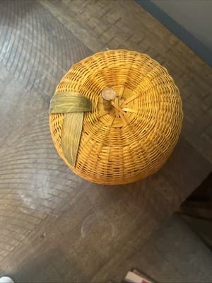 Vintage Pumpkin Wicker Woven Basket With Lid Wooden Stem 5" Tall - Thumbnail 3