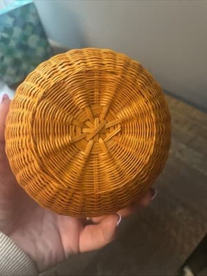 Vintage Pumpkin Wicker Woven Basket With Lid Wooden Stem 5" Tall - Thumbnail 4