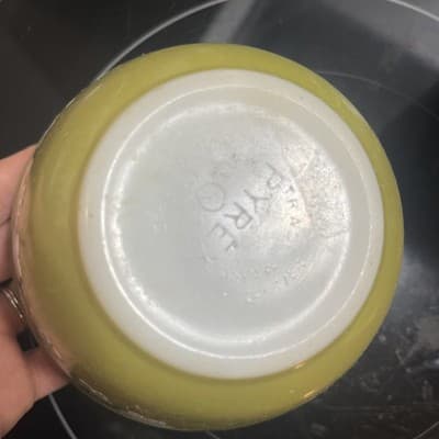 Vintage Pyrex #401 Spring Blossom Green Crazy Daisy 1.5 Pint Nesting Mixing Bowl - Thumbnail 4