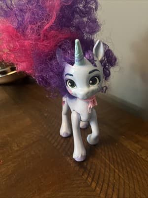 My Little Pony MISTY BRIGHTDAWN Make Your Mark 5.5" Posable Unicorn Doll Figure - Thumbnail 3