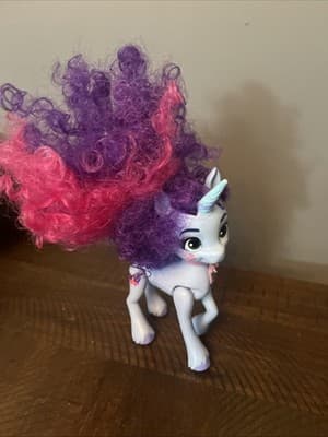 My Little Pony MISTY BRIGHTDAWN Make Your Mark 5.5" Posable Unicorn Doll Figure - Thumbnail 2