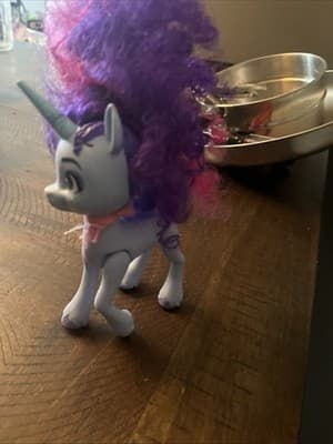 My Little Pony MISTY BRIGHTDAWN Make Your Mark 5.5" Posable Unicorn Doll Figure - Thumbnail 4