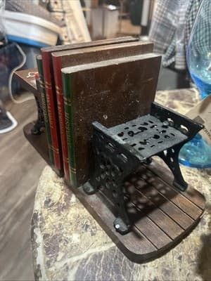 Vintage Enesco 'School Daze' Wooden and Cast Iron School desk & books Bookends - Thumbnail 4