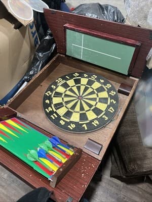 The Golden Clipper 1805 Vintage Hanging Wooden Dartboard Cabinet (Darts Only) - Thumbnail 2