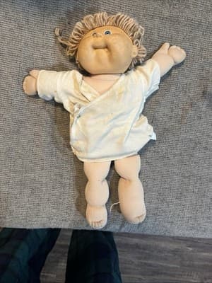 Cabbage Patch 1985 Doll Boy Yarn Loop Hair Blonde Head Xavier Roberts - Image 1
